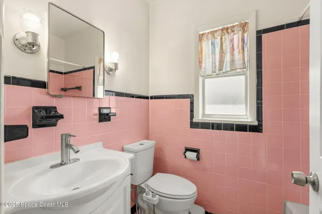 $889,000 | 107 Franklyn Avenue, Indialantic, FL 32903