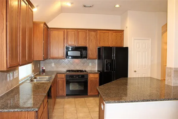 $2,475 | 7827 Iris Glen Lane, Richmond, TX 77407