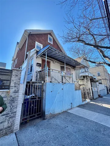 a view of a storage & utility room