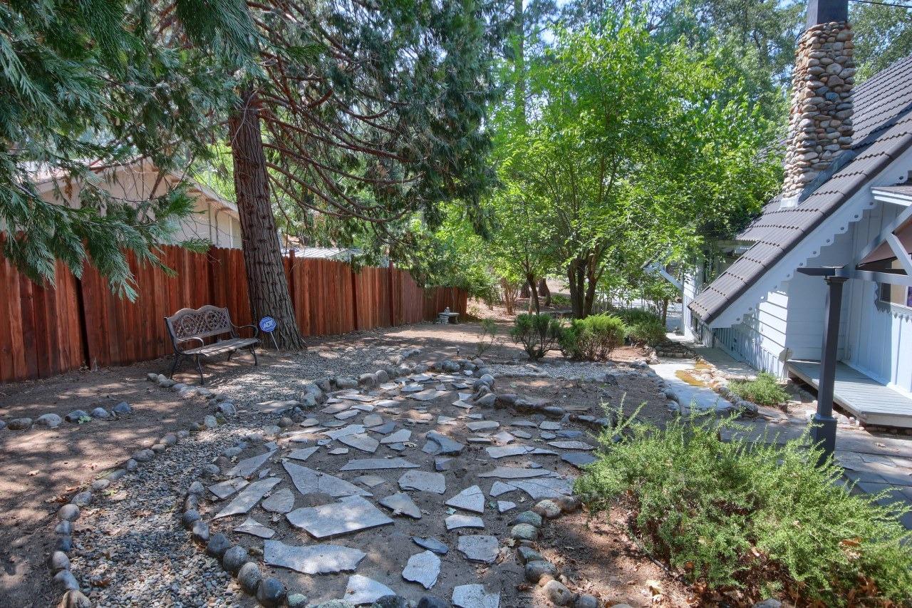 39727 Pine Ridge Road Oakhurst, CA 93644 - Photo 37 of 42 Gallery Image 37