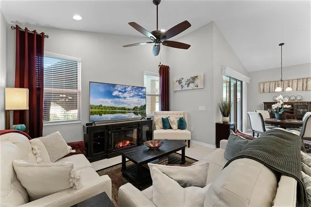 $2,700 | 1112 Narcoossee Del Sol Boulevard, St. Cloud, FL 34771