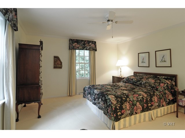 72 Dewey Road Inverness, IL 60067 - Photo 15 of 25