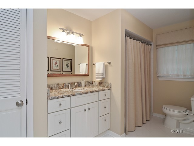72 Dewey Road Inverness, IL 60067 - Photo 19 of 25
