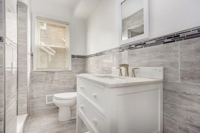 $160,000 | 10793 Outer Drive East, Detroit, MI 48224