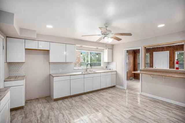 $160,000 | 10793 Outer Drive East, Detroit, MI 48224