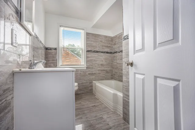 $160,000 | 10793 Outer Drive East, Detroit, MI 48224