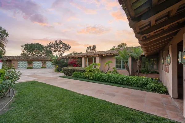 $10,450,000 | 6002 Paseo Valencia, Rancho Santa Fe, CA 92067