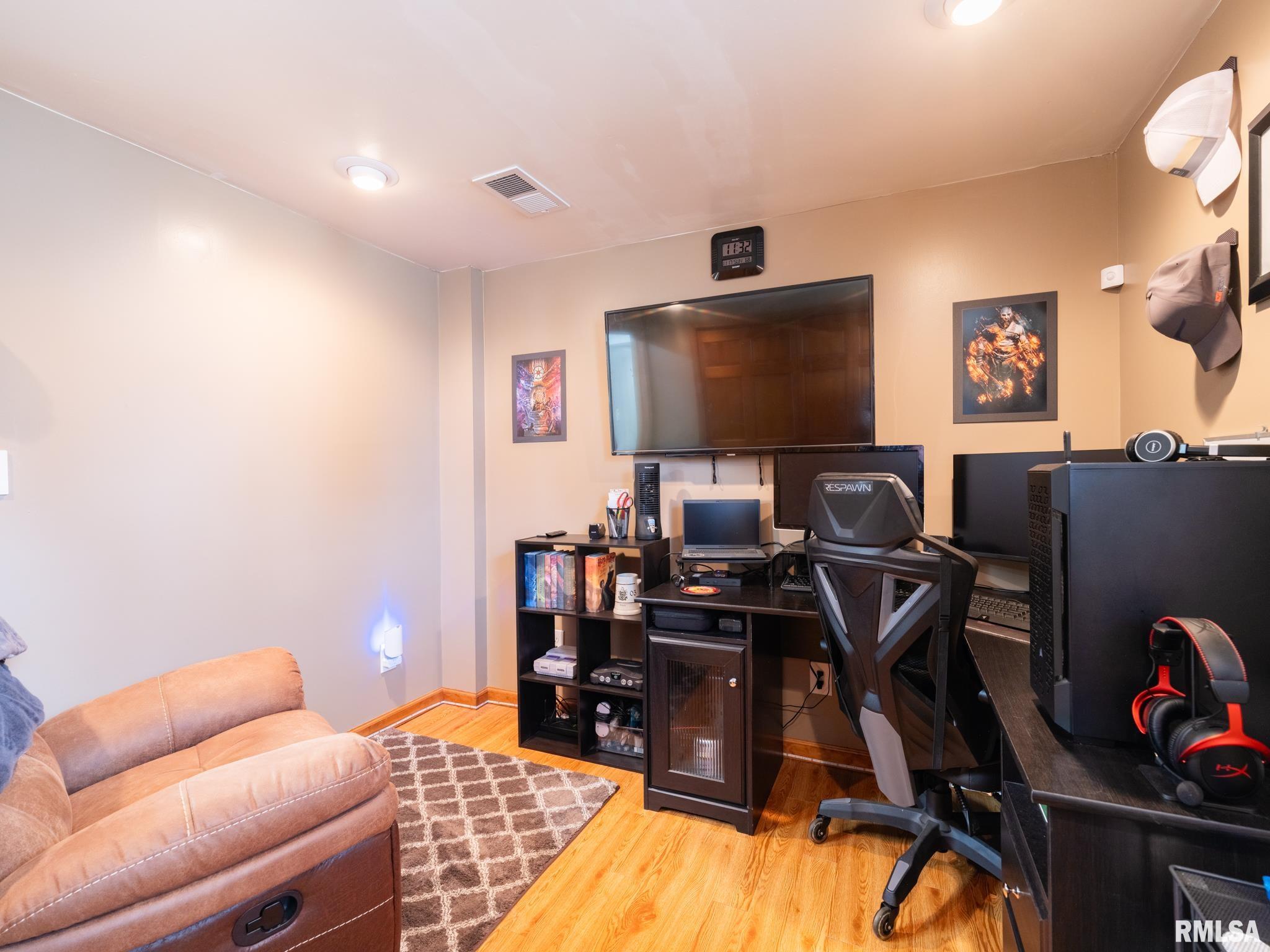 6522 North Randwick Road Peoria, IL 61615 - Photo 43 of 50 Gallery Image 43