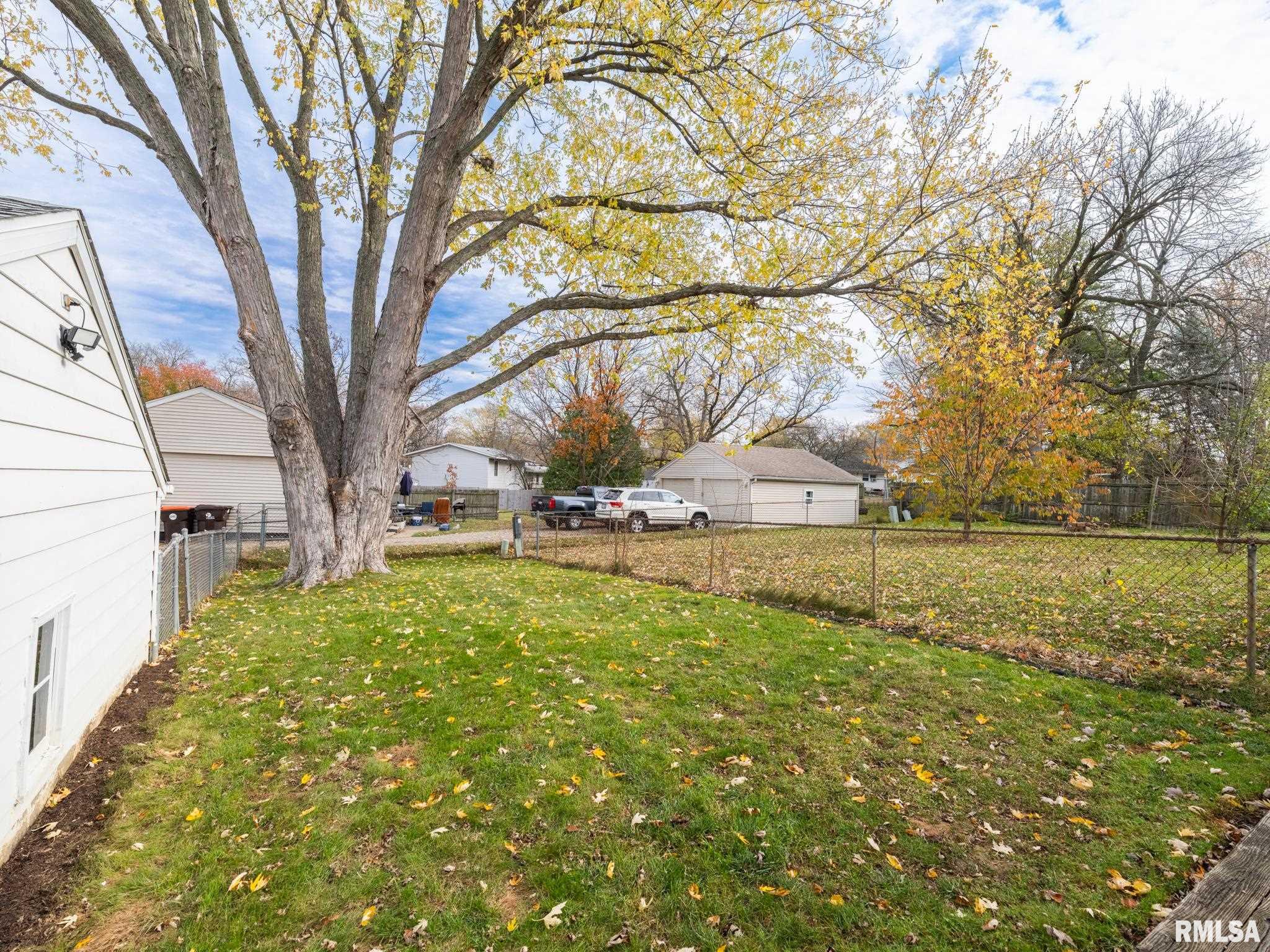 6522 North Randwick Road Peoria, IL 61615 - Photo 44 of 50 Gallery Image 44