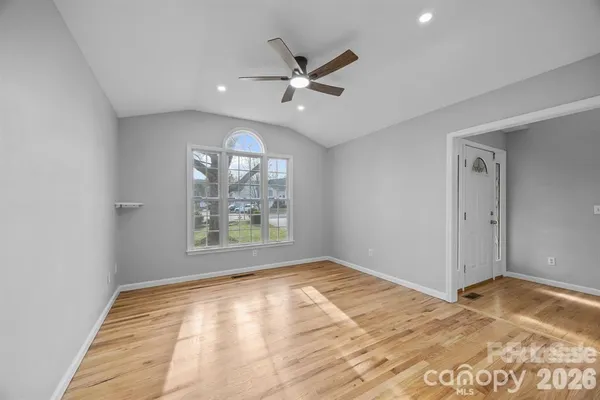$2,800 | 23 Westmont Drive, Asheville, NC 28806
