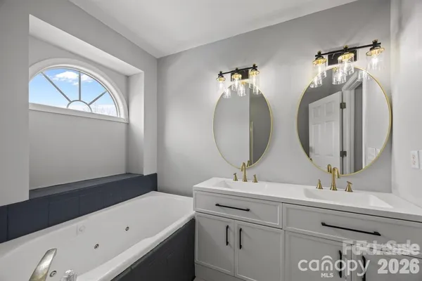 $2,800 | 23 Westmont Drive, Asheville, NC 28806