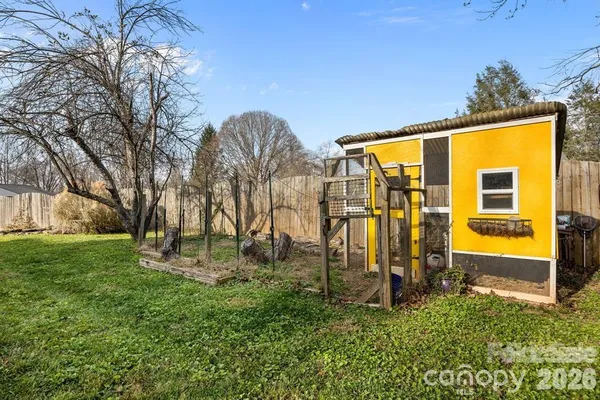 $2,800 | 23 Westmont Drive, Asheville, NC 28806