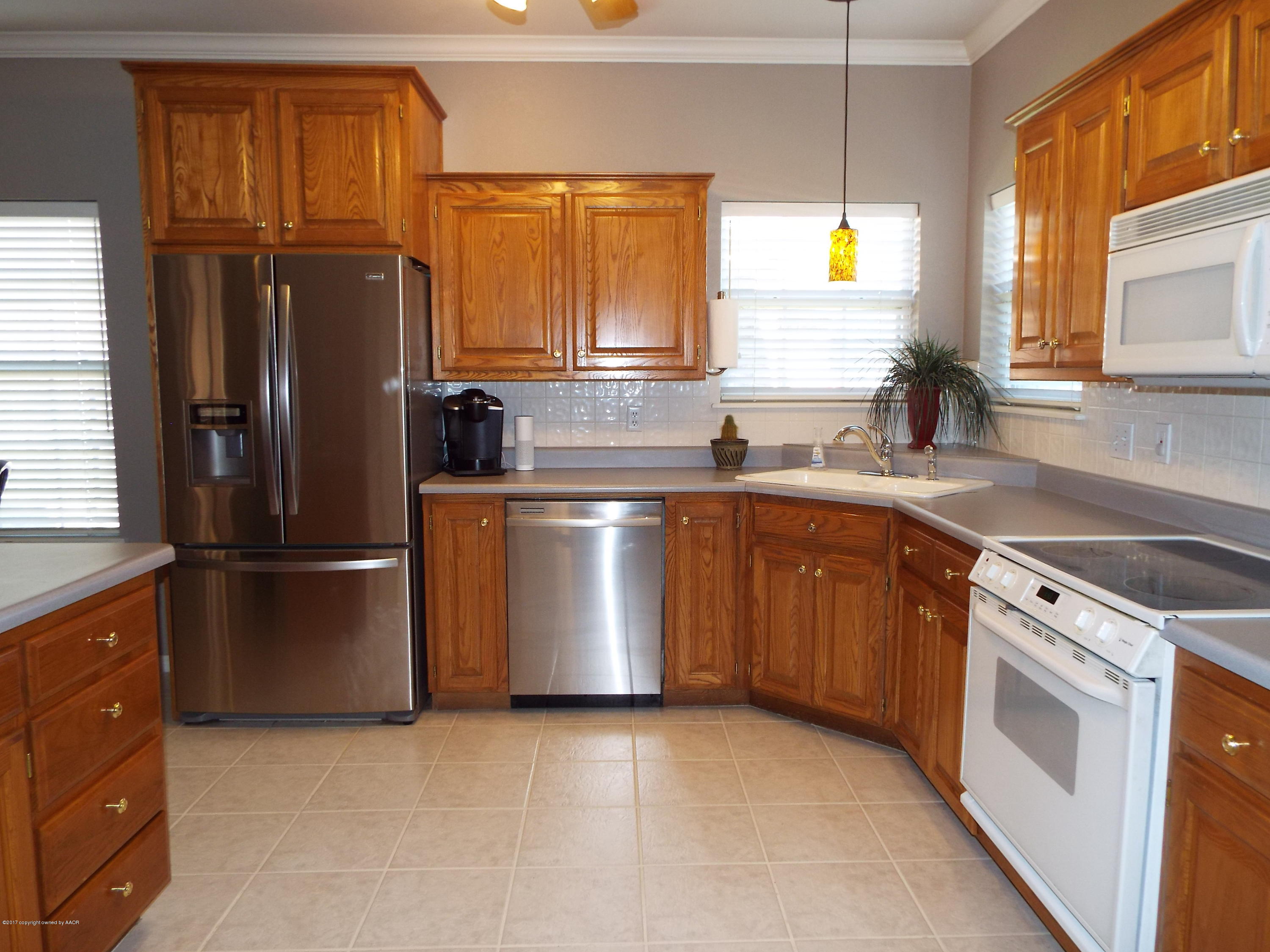 8118 Sheldon Road Amarillo, TX 79119 - Photo 9 of 31 Kitchen