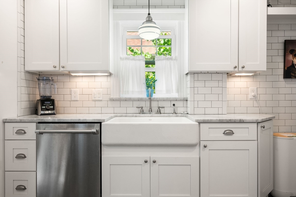 16 Longfellow Road Arlington, MA 02476 - Photo 9 of 41 Gallery Image 9