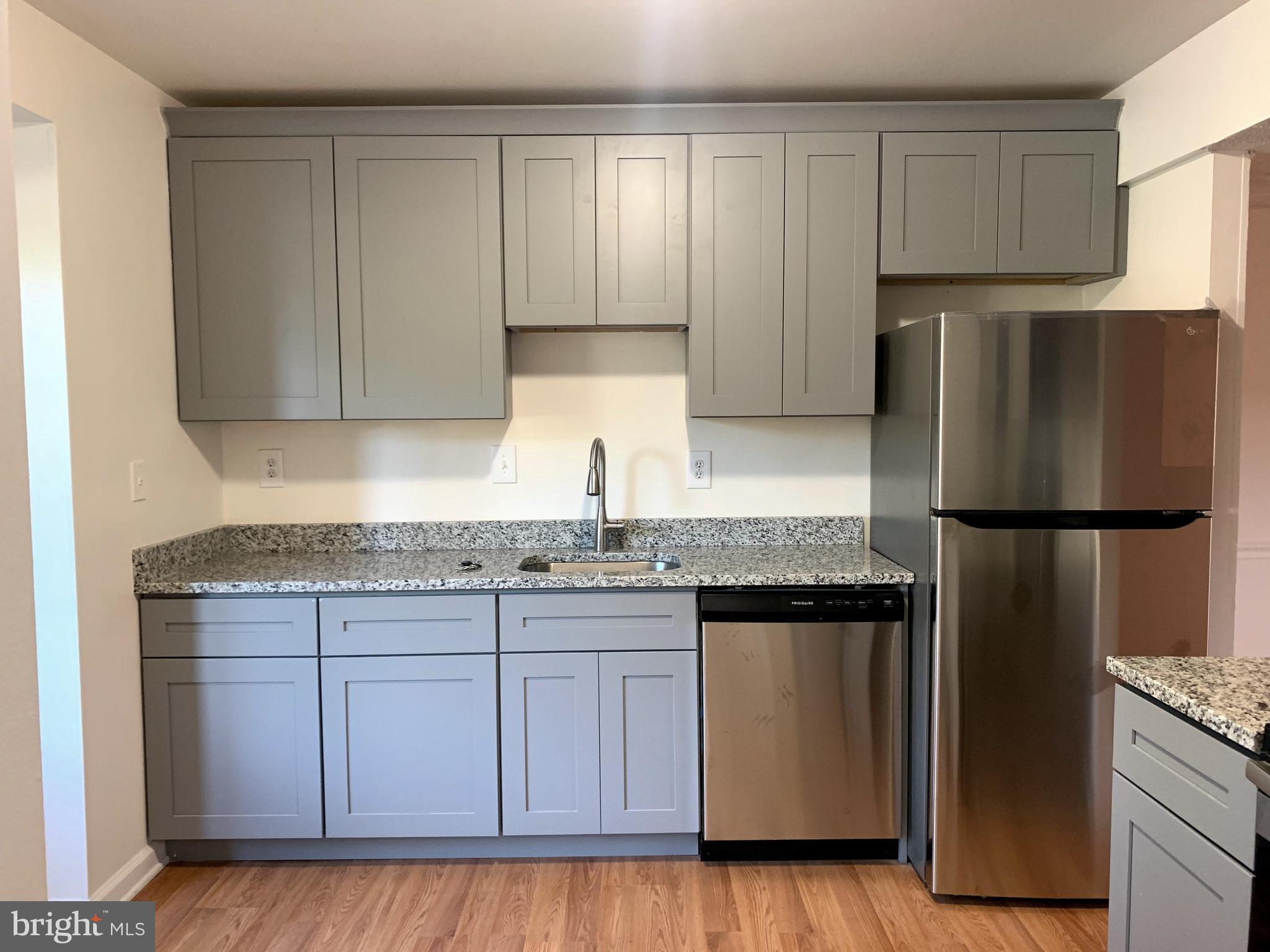 9635 Horizon Run Road, Unit 2G Montgomery Village, MD 20886 - Photo 4 of 33 Kitchen