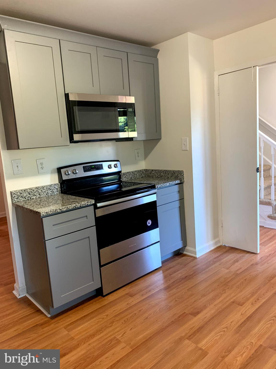 9635 Horizon Run Road, Unit 2G Montgomery Village, MD 20886 - Photo 6 of 33 Kitchen