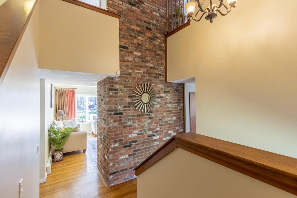 134 Newtown Road Acton, MA 01720 - Photo 3 of 40 Gallery Image 3