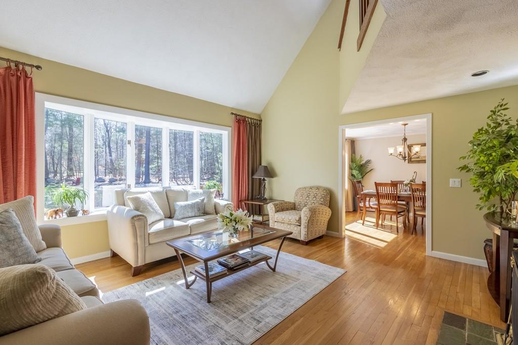 134 Newtown Road Acton, MA 01720 - Photo 6 of 40 Gallery Image 6
