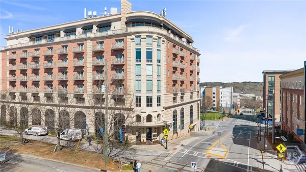 $885,000 | 755 East Broad Street, Unit 820, Athens, GA 30601