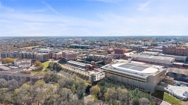 $885,000 | 755 East Broad Street, Unit 820, Athens, GA 30601