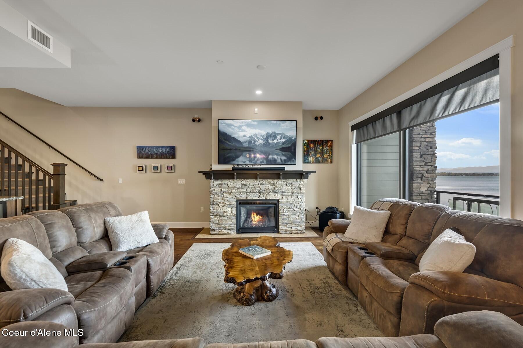 606 Sandpoint Avenue Sandpoint, ID 83864 - Photo 13 of 58 Perfect for Entertaining