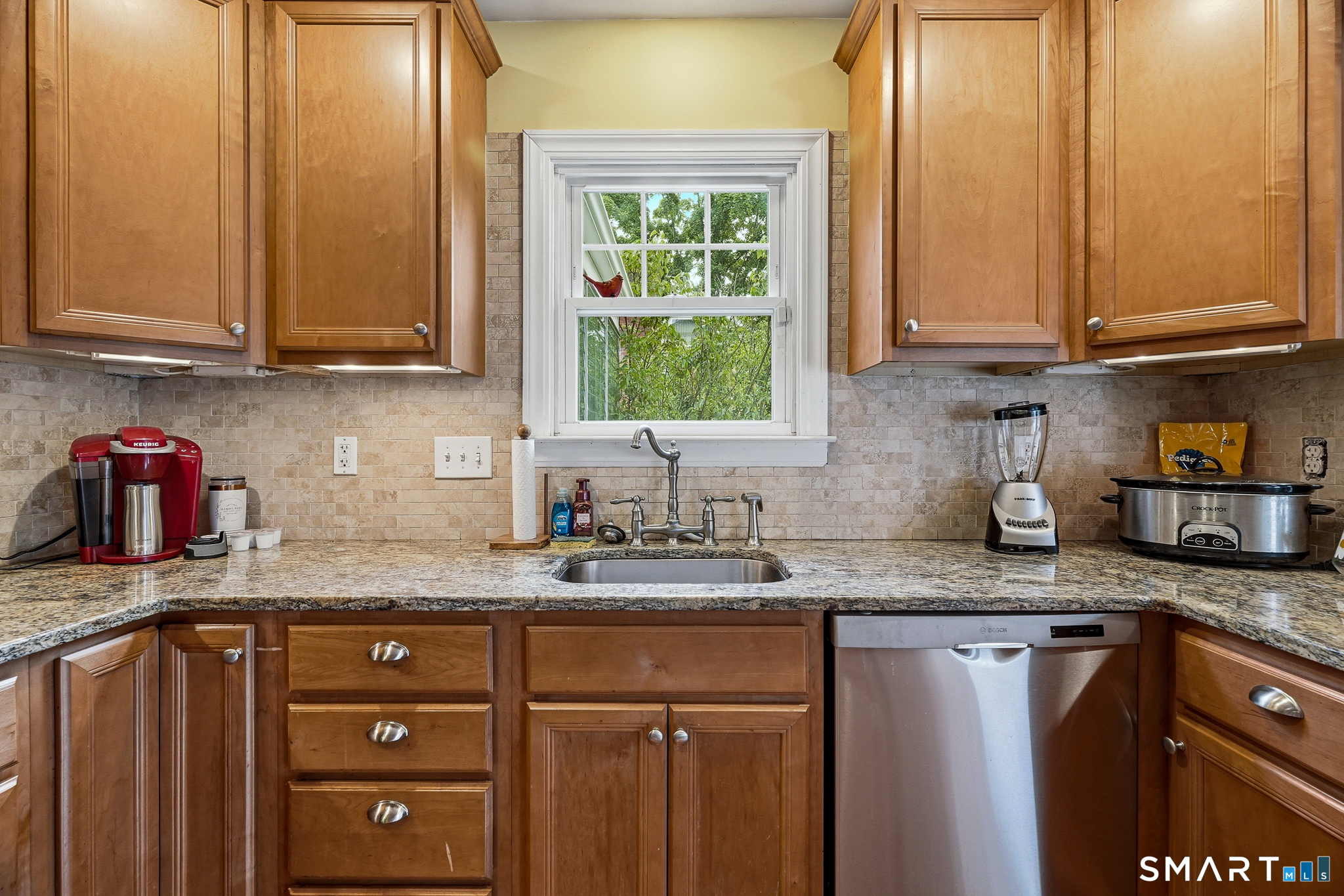 141 Elm Street Windsor Locks, CT 06096 - Photo 11 of 37