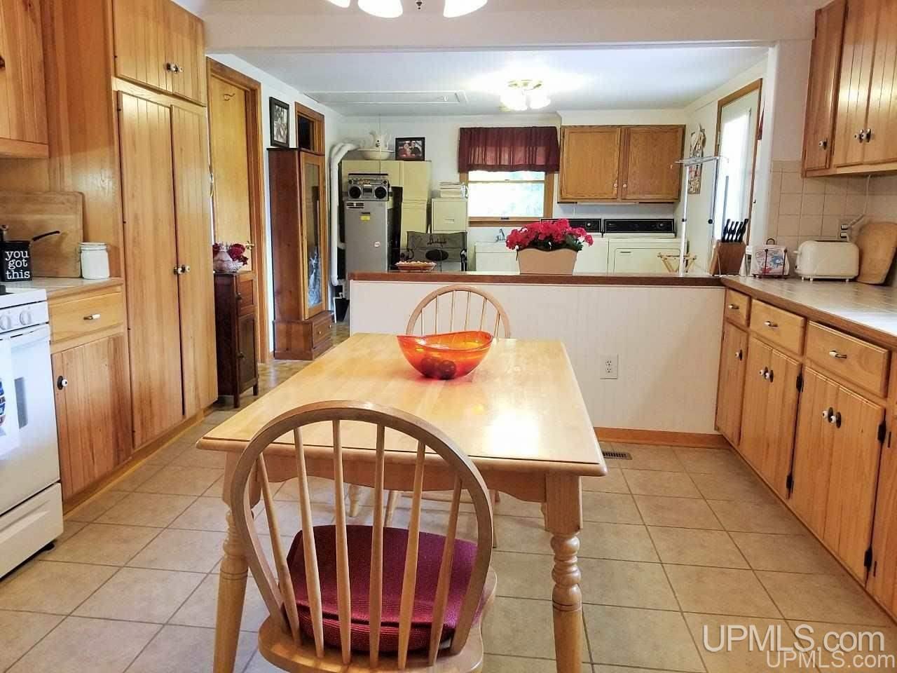 892 Ash Road Manistique, MI 49854 - Photo 9 of 48 Gallery Image 9