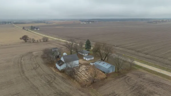 $200,000 | 2610 Klinger Road, Pecatonica, IL 61063