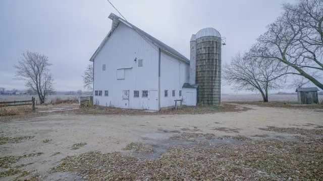 $225,000 | 2610 Klinger Road, Pecatonica, IL 61063