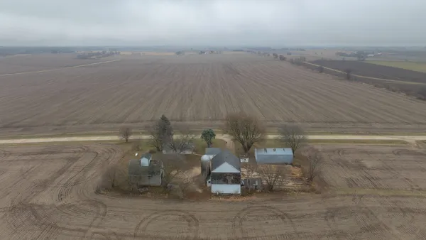 $200,000 | 2610 Klinger Road, Pecatonica, IL 61063