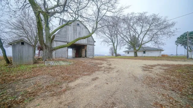 $225,000 | 2610 Klinger Road, Pecatonica, IL 61063