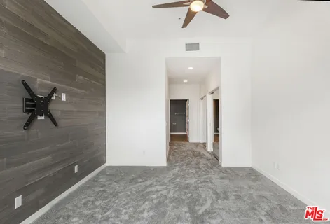 $6,600 | 1045 Manzanita Street, Los Angeles, CA 90029
