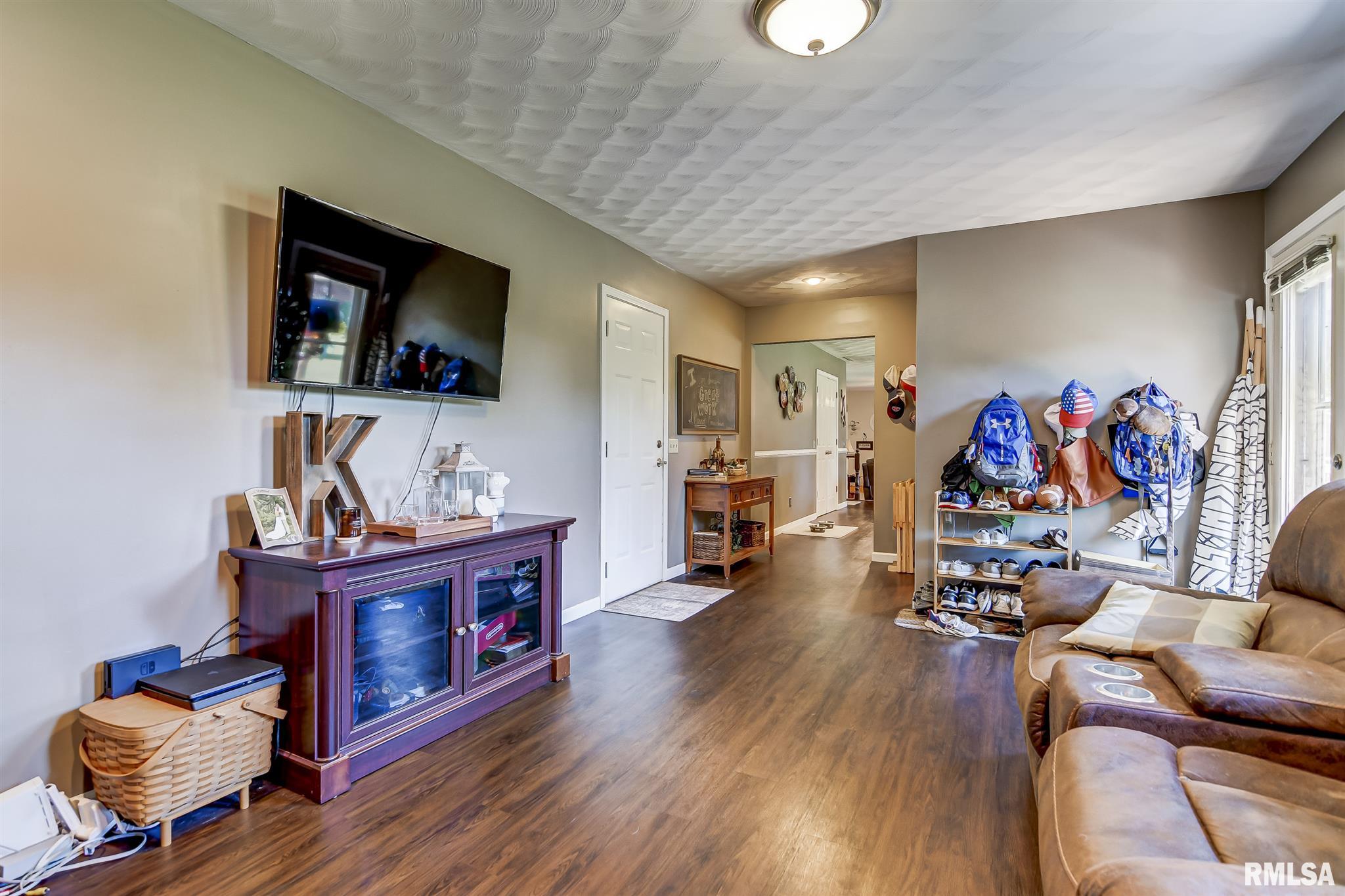 1124 Lenhart Road Springfield, IL 62711 - Photo 29 of 38 Gallery Image 29