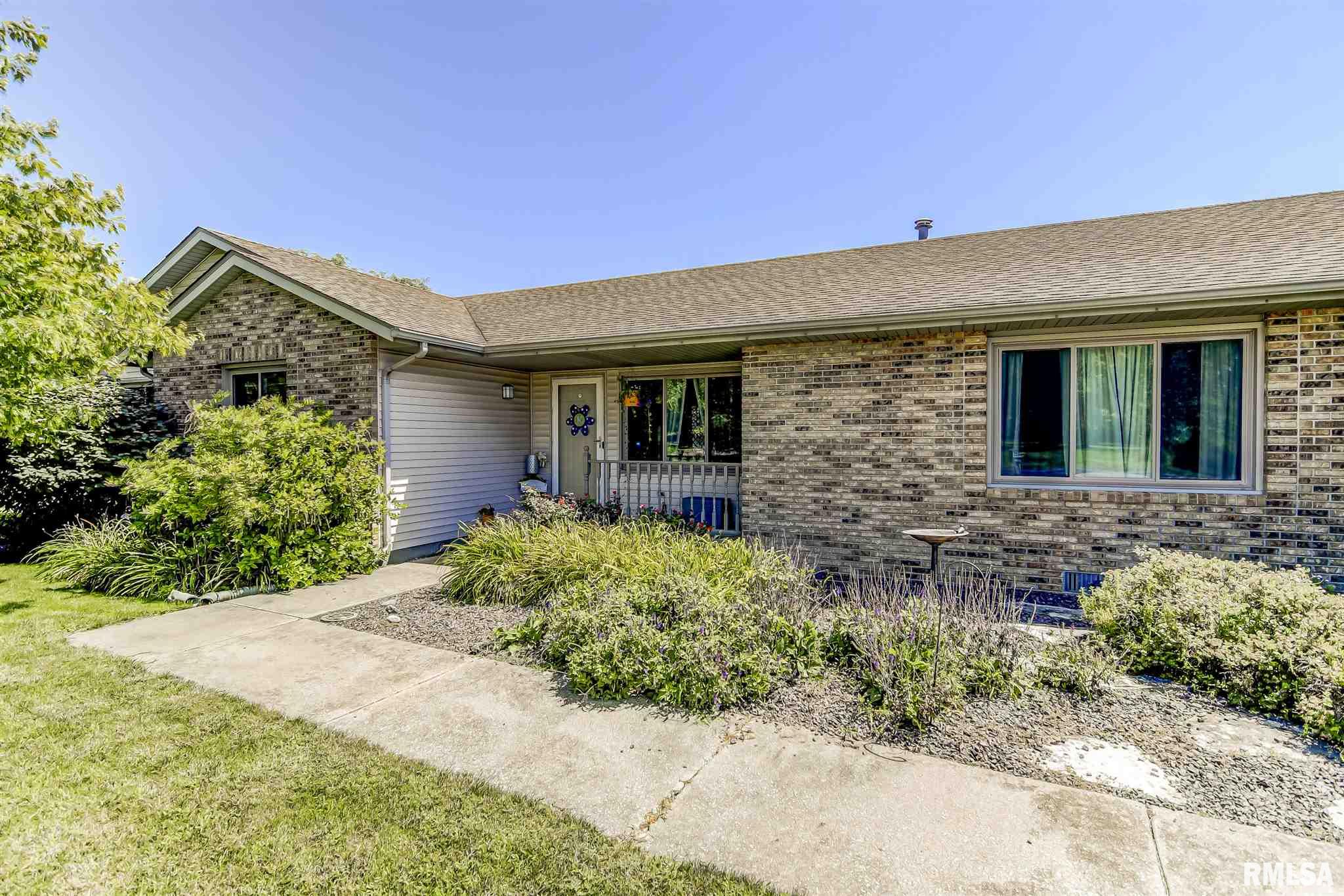 1124 Lenhart Road Springfield, IL 62711 - Photo 3 of 38 Gallery Image 3