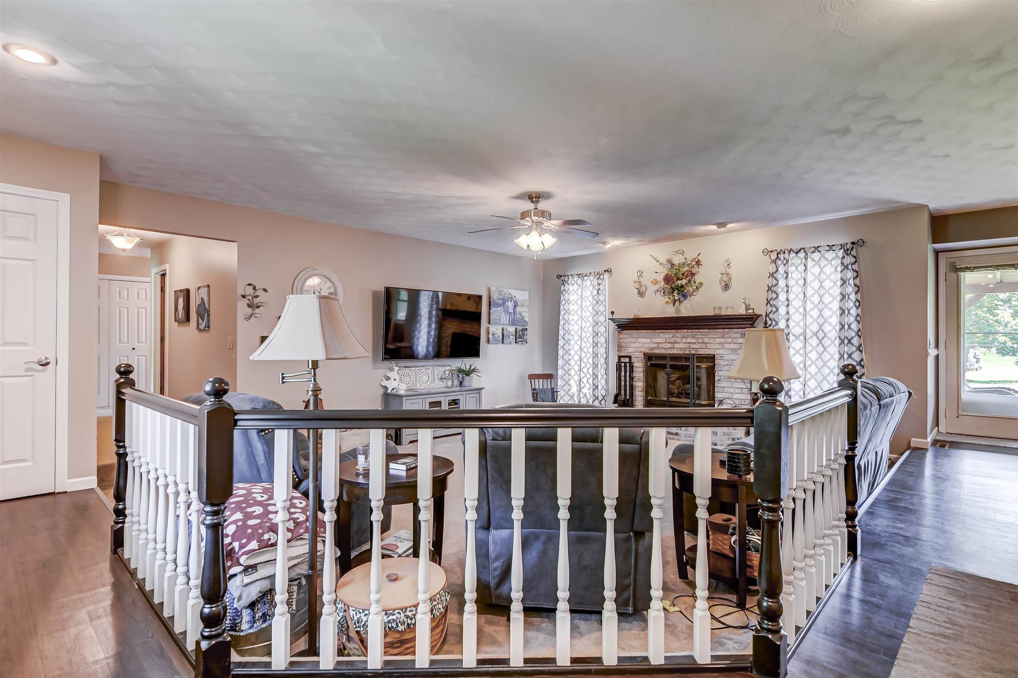 1124 Lenhart Road Springfield, IL 62711 - Photo 7 of 38 Gallery Image 7