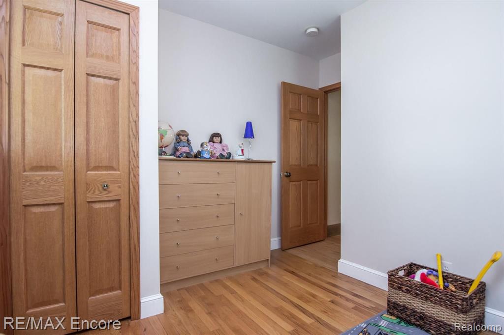 2645 Hickory Lawn Road Rochester Hills, MI 48307 - Photo 12 of 39