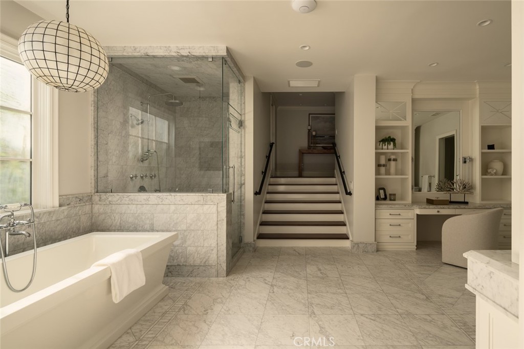 2 Royal St George Road Newport Beach, CA 92660 - Photo 12 of 51