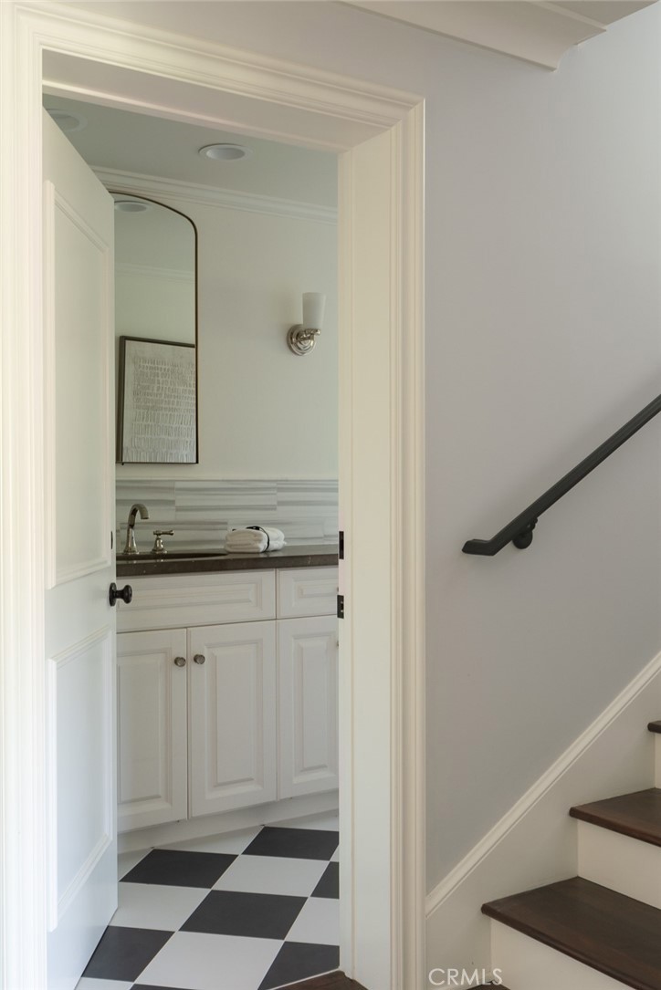 2 Royal St George Road Newport Beach, CA 92660 - Photo 23 of 51