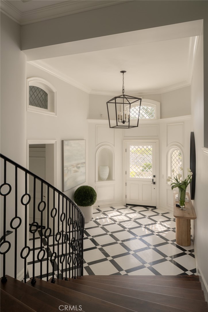 2 Royal St George Road Newport Beach, CA 92660 - Photo 4 of 51