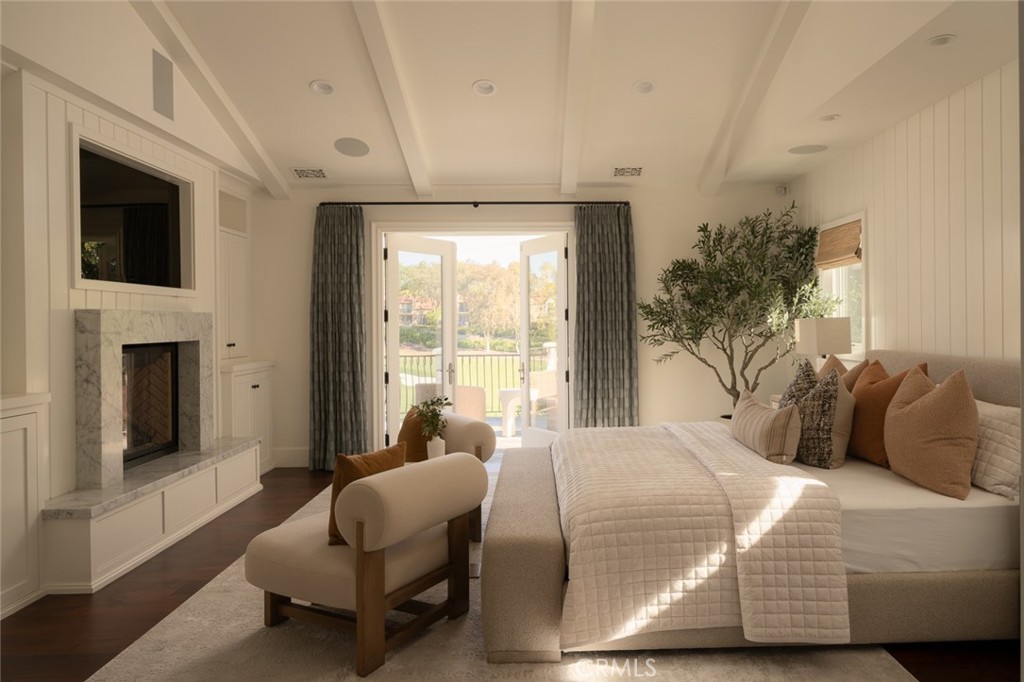 2 Royal St George Road Newport Beach, CA 92660 - Photo 9 of 51