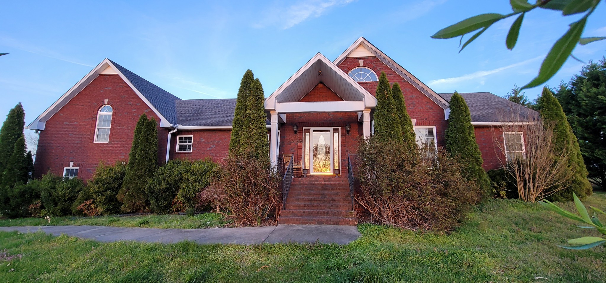 6197 H B Lee Road Springfield, TN 37172 - Photo 1 of 60 a front view of a house with a yard