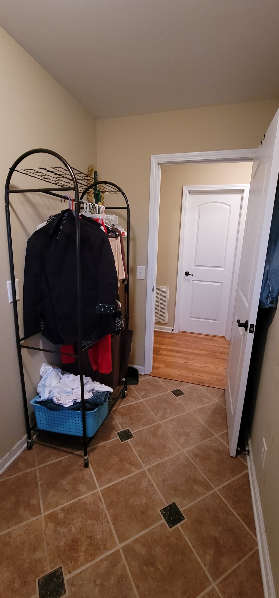 6197 H B Lee Road Springfield, TN 37172 - Photo 37 of 60 a room with storage and utility