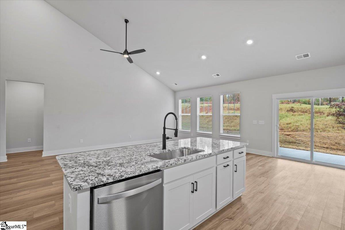 609 Overbrook Drive Seneca, SC 29678 - Photo 8 of 27 Gallery Image 8