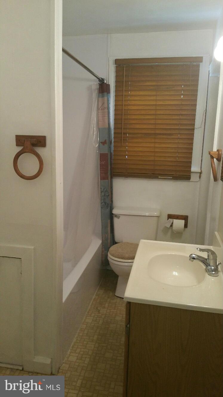 719 Deer Park Road Westminster, MD 21157 - Photo 12 of 23 Bath