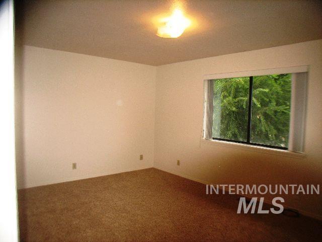 1484 East Carter Lane Boise, ID 83706 - Photo 6 of 9 View of carpeted spare room