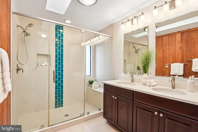 $935,000 | 1830 North Ode Street, Arlington, VA 22209