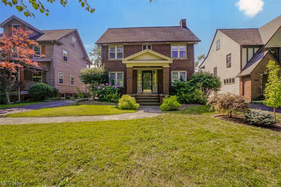 3014 Coleridge Road Cleveland, OH 44118 - Photo 1 of 31