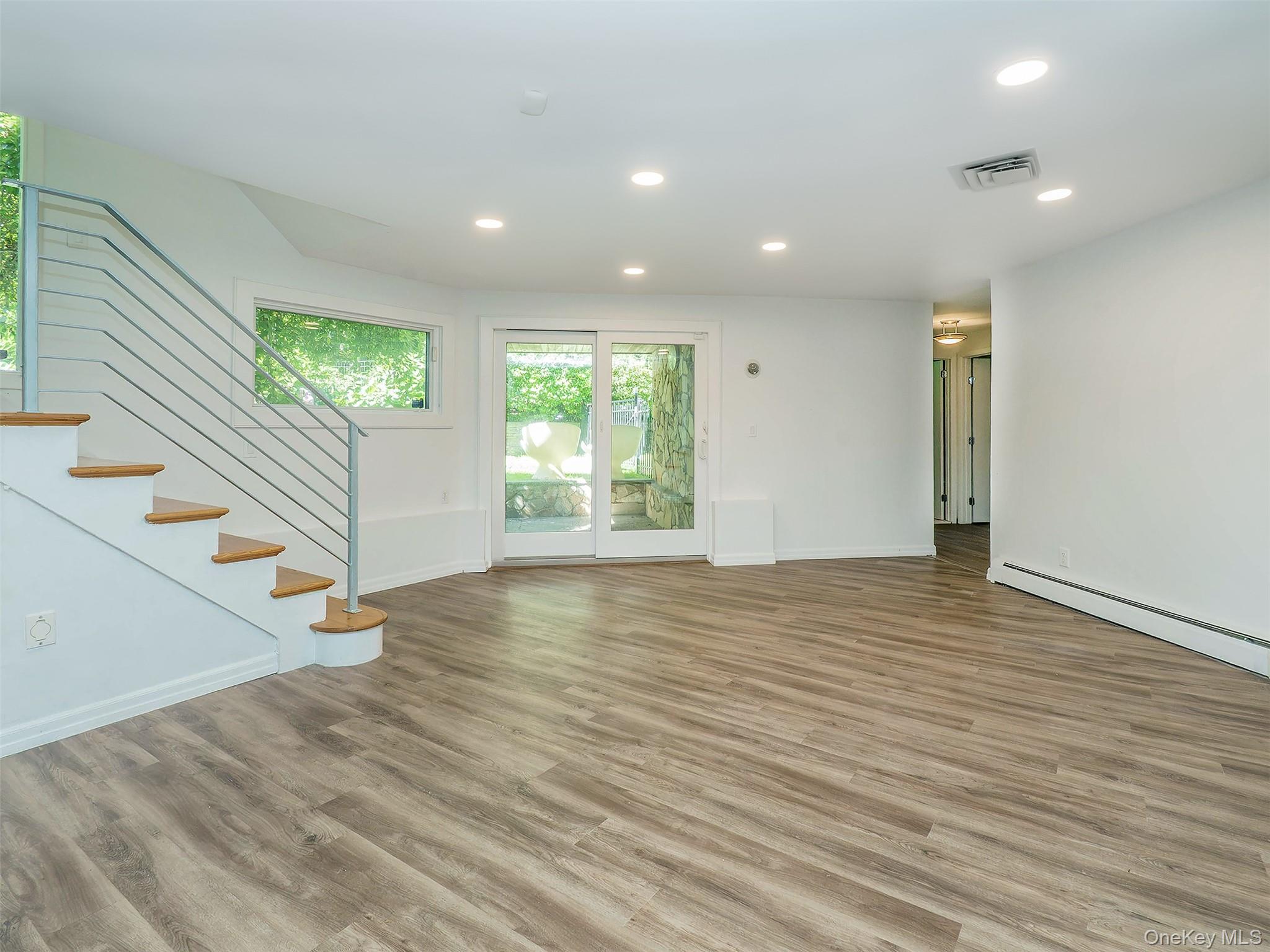 7 SE Road Sands Point, NY 11050 - Photo 21 of 32 Gallery Image 21