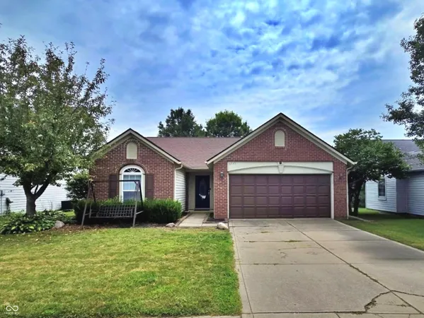 $1,999 | 6735 Lexington Circle, Zionsville, IN 46077