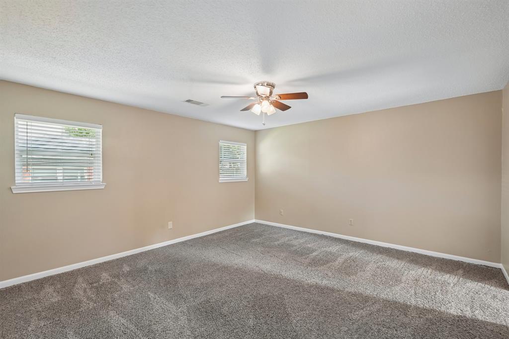 1707 Park Ridge Terrace Arlington, TX 76012 - Photo 22 of 40